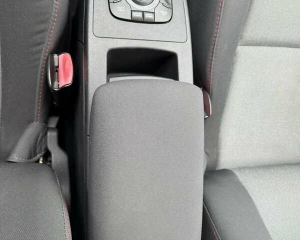 Серый Рено Гранд Сценик, объемом двигателя 1.6 л и пробегом 219 тыс. км за 10600 $, фото 36 на Automoto.ua