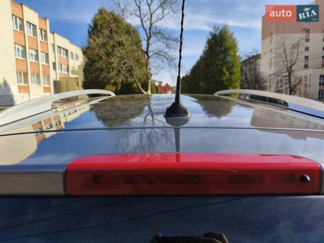 Сірий Рено Гранд Сценік, об'ємом двигуна 2 л та пробігом 246 тис. км за 9900 $, фото 4 на Automoto.ua