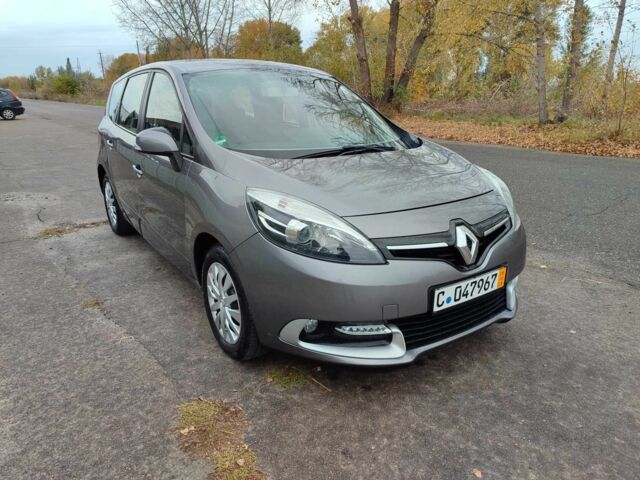 Сірий Рено Гранд Сценік, об'ємом двигуна 1.5 л та пробігом 235 тис. км за 9650 $, фото 8 на Automoto.ua