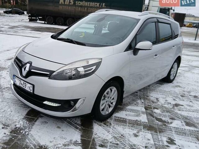 Сірий Рено Гранд Сценік, об'ємом двигуна 1.5 л та пробігом 208 тис. км за 9250 $, фото 3 на Automoto.ua