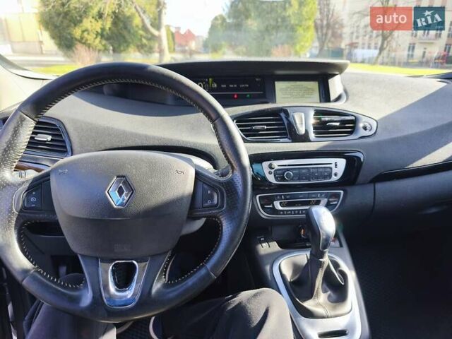 Сірий Рено Гранд Сценік, об'ємом двигуна 2 л та пробігом 246 тис. км за 9900 $, фото 13 на Automoto.ua