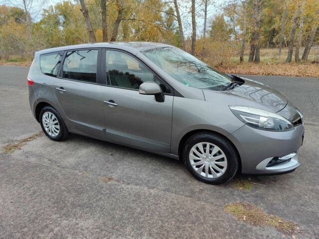 Сірий Рено Гранд Сценік, об'ємом двигуна 1.5 л та пробігом 235 тис. км за 9650 $, фото 6 на Automoto.ua