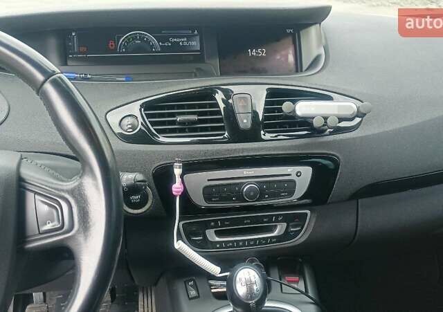 Сірий Рено Гранд Сценік, об'ємом двигуна 1.5 л та пробігом 288 тис. км за 11000 $, фото 40 на Automoto.ua