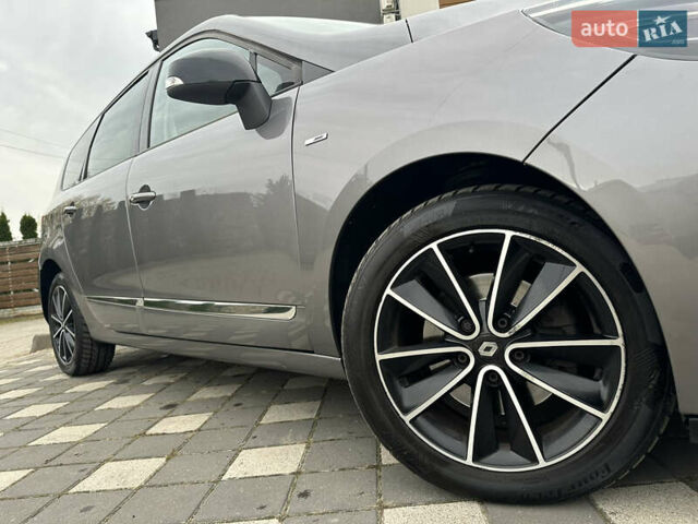 Серый Рено Гранд Сценик, объемом двигателя 1.6 л и пробегом 227 тыс. км за 10499 $, фото 32 на Automoto.ua