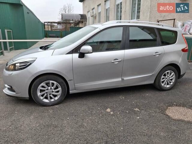 Серый Рено Гранд Сценик, объемом двигателя 1.5 л и пробегом 263 тыс. км за 8600 $, фото 4 на Automoto.ua