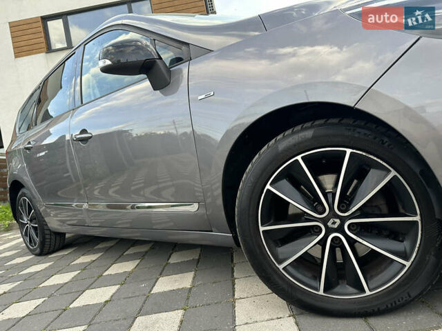 Серый Рено Гранд Сценик, объемом двигателя 1.6 л и пробегом 224 тыс. км за 10550 $, фото 23 на Automoto.ua