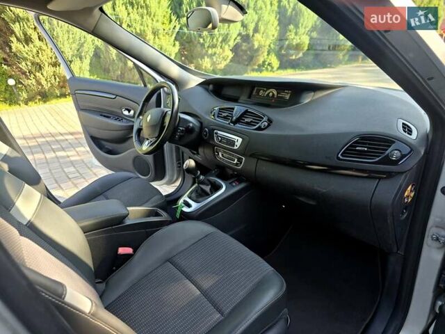 Серый Рено Гранд Сценик, объемом двигателя 1.5 л и пробегом 218 тыс. км за 8800 $, фото 20 на Automoto.ua