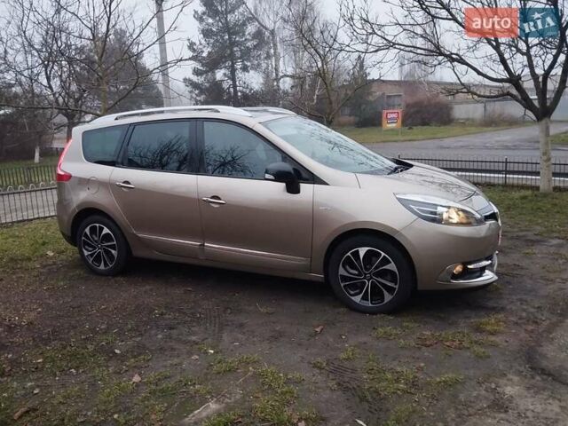 Серый Рено Гранд Сценик, объемом двигателя 1.5 л и пробегом 205 тыс. км за 10400 $, фото 2 на Automoto.ua