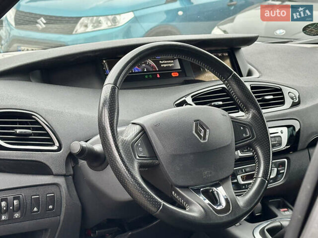 Серый Рено Гранд Сценик, объемом двигателя 0 л и пробегом 213 тыс. км за 10400 $, фото 11 на Automoto.ua