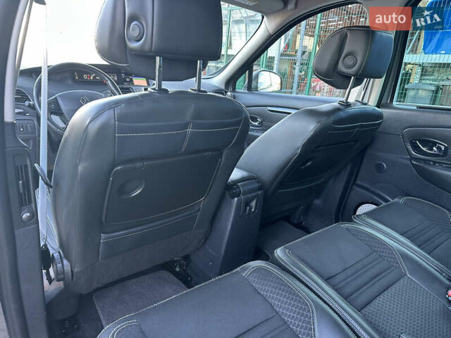 Серый Рено Гранд Сценик, объемом двигателя 1.5 л и пробегом 173 тыс. км за 10999 $, фото 37 на Automoto.ua