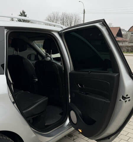 Серый Рено Гранд Сценик, объемом двигателя 1.6 л и пробегом 300 тыс. км за 10500 $, фото 9 на Automoto.ua