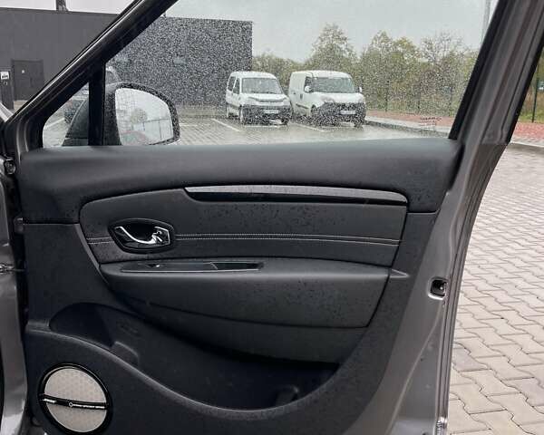 Сірий Рено Гранд Сценік, об'ємом двигуна 1.6 л та пробігом 219 тис. км за 10750 $, фото 38 на Automoto.ua