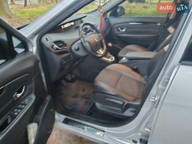 Серый Рено Гранд Сценик, объемом двигателя 1.5 л и пробегом 172 тыс. км за 10300 $, фото 18 на Automoto.ua