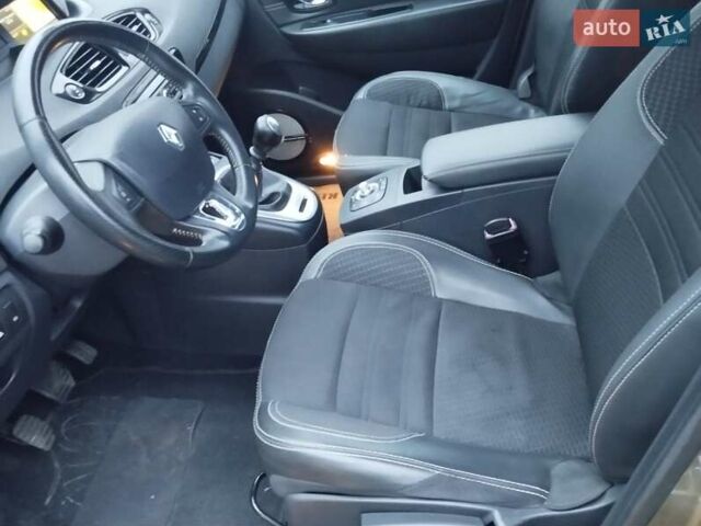 Серый Рено Гранд Сценик, объемом двигателя 1.5 л и пробегом 205 тыс. км за 10400 $, фото 12 на Automoto.ua