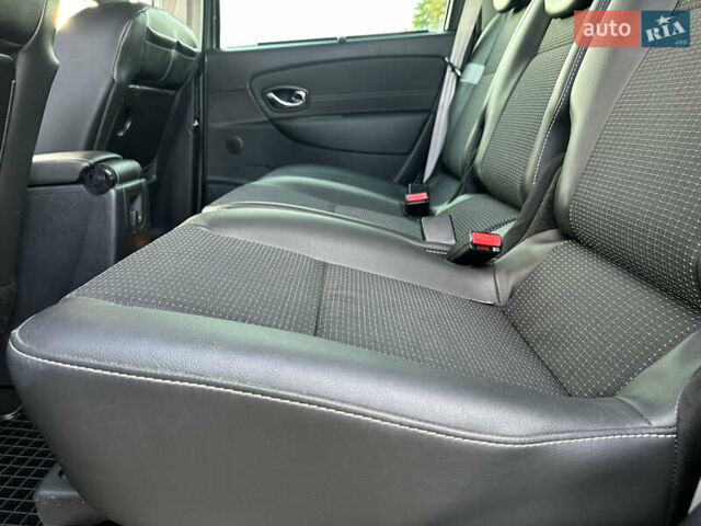 Серый Рено Гранд Сценик, объемом двигателя 1.6 л и пробегом 227 тыс. км за 10499 $, фото 84 на Automoto.ua