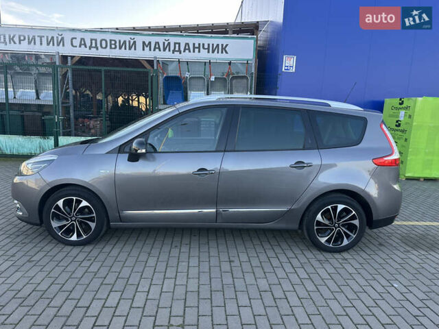 Серый Рено Гранд Сценик, объемом двигателя 1.5 л и пробегом 173 тыс. км за 10999 $, фото 3 на Automoto.ua