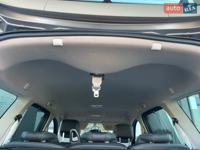 Серый Рено Гранд Сценик, объемом двигателя 1.6 л и пробегом 219 тыс. км за 10170 $, фото 59 на Automoto.ua