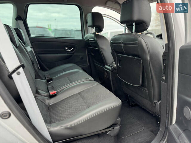 Сірий Рено Гранд Сценік, об'ємом двигуна 1.6 л та пробігом 209 тис. км за 8750 $, фото 34 на Automoto.ua