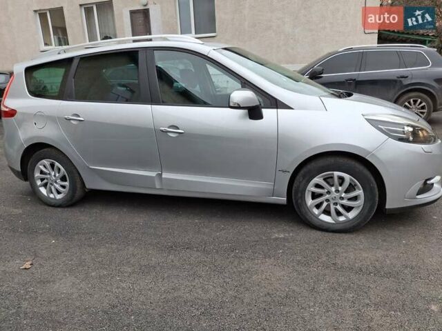 Серый Рено Гранд Сценик, объемом двигателя 1.5 л и пробегом 263 тыс. км за 8600 $, фото 2 на Automoto.ua