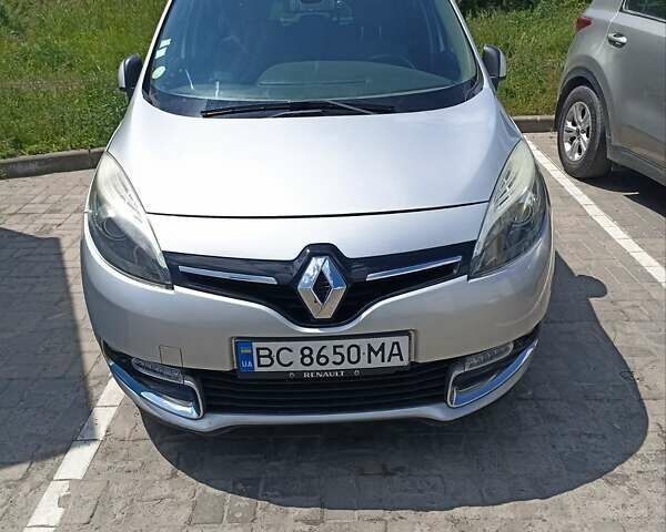 Серый Рено Гранд Сценик, объемом двигателя 1.5 л и пробегом 277 тыс. км за 10000 $, фото 4 на Automoto.ua