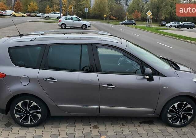 Серый Рено Гранд Сценик, объемом двигателя 1.46 л и пробегом 269 тыс. км за 10750 $, фото 6 на Automoto.ua