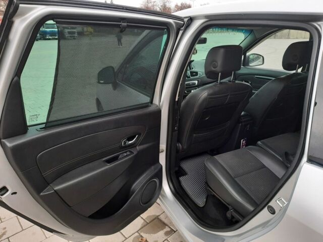 Серый Рено Гранд Сценик, объемом двигателя 1.6 л и пробегом 200 тыс. км за 8950 $, фото 5 на Automoto.ua