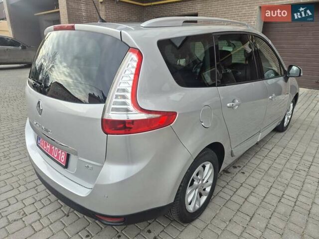 Сірий Рено Гранд Сценік, об'ємом двигуна 1.6 л та пробігом 274 тис. км за 9500 $, фото 8 на Automoto.ua