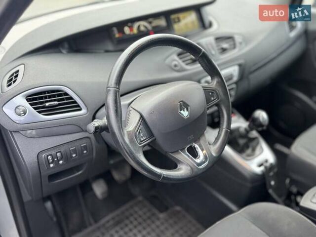 Сірий Рено Гранд Сценік, об'ємом двигуна 1.5 л та пробігом 268 тис. км за 10750 $, фото 28 на Automoto.ua
