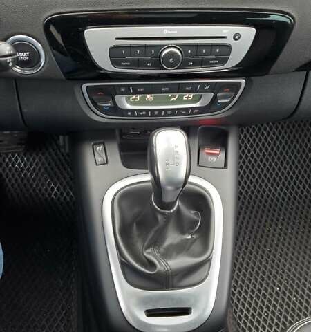 Серый Рено Гранд Сценик, объемом двигателя 1.46 л и пробегом 269 тыс. км за 10750 $, фото 19 на Automoto.ua