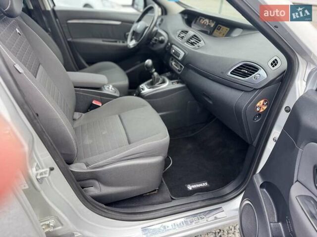 Сірий Рено Гранд Сценік, об'ємом двигуна 1.5 л та пробігом 268 тис. км за 10750 $, фото 18 на Automoto.ua