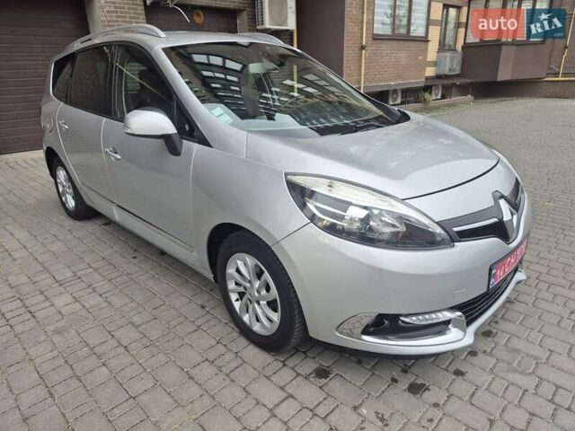 Сірий Рено Гранд Сценік, об'ємом двигуна 1.6 л та пробігом 274 тис. км за 9500 $, фото 4 на Automoto.ua