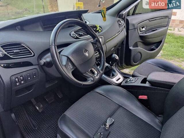 Сірий Рено Гранд Сценік, об'ємом двигуна 1.6 л та пробігом 206 тис. км за 11500 $, фото 7 на Automoto.ua