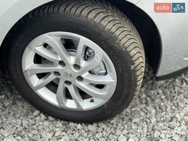 Сірий Рено Гранд Сценік, об'ємом двигуна 1.5 л та пробігом 268 тис. км за 10750 $, фото 23 на Automoto.ua