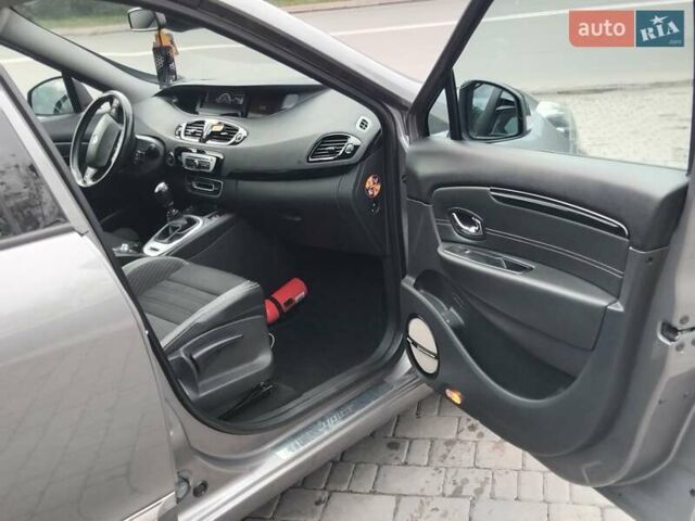 Сірий Рено Гранд Сценік, об'ємом двигуна 1.6 л та пробігом 298 тис. км за 9350 $, фото 7 на Automoto.ua