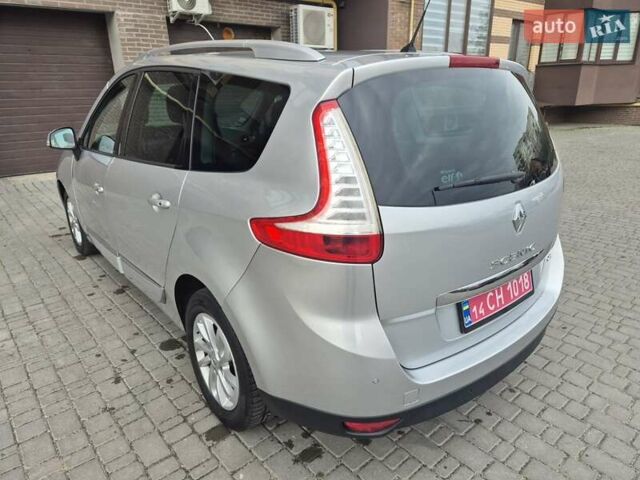 Сірий Рено Гранд Сценік, об'ємом двигуна 1.6 л та пробігом 274 тис. км за 9500 $, фото 10 на Automoto.ua