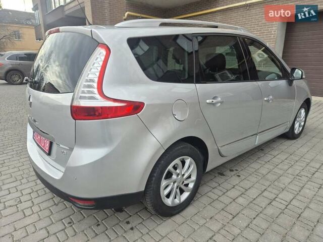 Сірий Рено Гранд Сценік, об'ємом двигуна 1.6 л та пробігом 274 тис. км за 9500 $, фото 9 на Automoto.ua