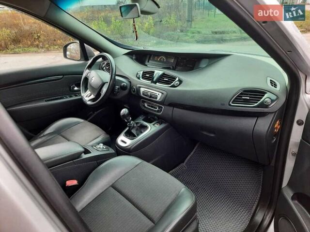 Сірий Рено Гранд Сценік, об'ємом двигуна 1.6 л та пробігом 201 тис. км за 8750 $, фото 11 на Automoto.ua