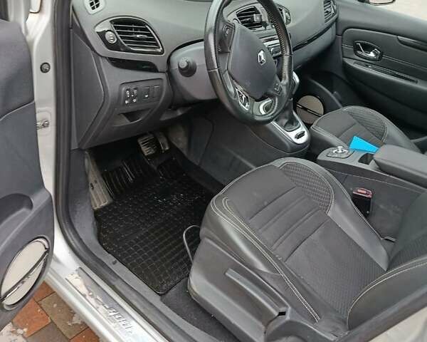 Серый Рено Гранд Сценик, объемом двигателя 1.46 л и пробегом 155 тыс. км за 10200 $, фото 12 на Automoto.ua