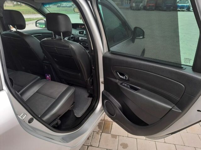 Серый Рено Гранд Сценик, объемом двигателя 1.6 л и пробегом 200 тыс. км за 8950 $, фото 12 на Automoto.ua