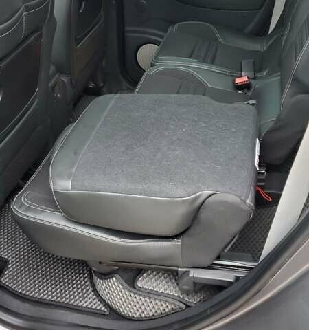 Серый Рено Гранд Сценик, объемом двигателя 1.46 л и пробегом 269 тыс. км за 10750 $, фото 32 на Automoto.ua