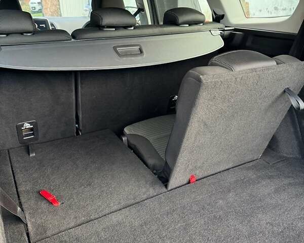 Сірий Рено Гранд Сценік, об'ємом двигуна 1.6 л та пробігом 150 тис. км за 16700 $, фото 11 на Automoto.ua