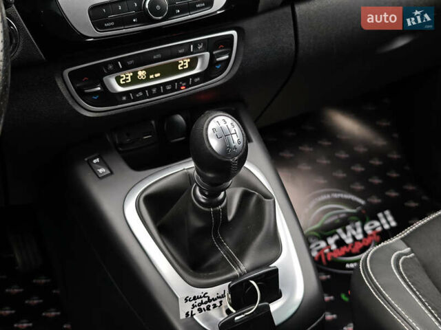 Сірий Рено Гранд Сценік, об'ємом двигуна 1.6 л та пробігом 184 тис. км за 12499 $, фото 31 на Automoto.ua