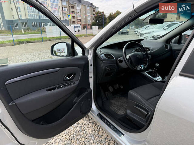 Сірий Рено Гранд Сценік, об'ємом двигуна 1.6 л та пробігом 272 тис. км за 9700 $, фото 13 на Automoto.ua