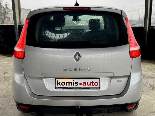 Серый Рено Гранд Сценик, объемом двигателя 1.5 л и пробегом 193 тыс. км за 11899 $, фото 5 на Automoto.ua