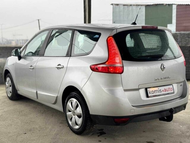 Серый Рено Гранд Сценик, объемом двигателя 1.5 л и пробегом 193 тыс. км за 11899 $, фото 6 на Automoto.ua