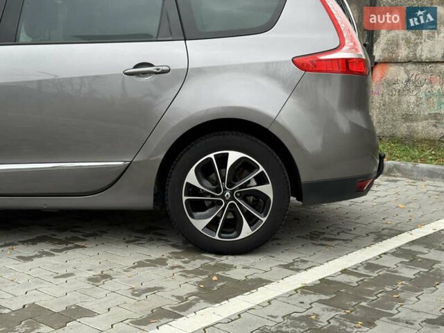 Сірий Рено Гранд Сценік, об'ємом двигуна 1.6 л та пробігом 234 тис. км за 10800 $, фото 10 на Automoto.ua