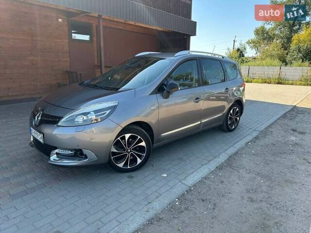 Серый Рено Гранд Сценик, объемом двигателя 1.5 л и пробегом 202 тыс. км за 12900 $, фото 4 на Automoto.ua