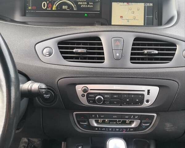 Серый Рено Гранд Сценик, объемом двигателя 1.5 л и пробегом 266 тыс. км за 9400 $, фото 10 на Automoto.ua