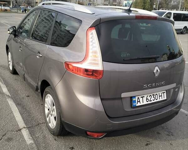 Серый Рено Гранд Сценик, объемом двигателя 1.5 л и пробегом 266 тыс. км за 9400 $, фото 5 на Automoto.ua