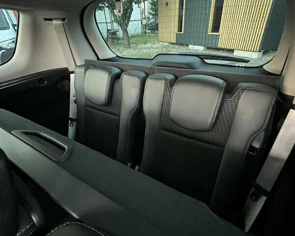 Серый Рено Гранд Сценик, объемом двигателя 1.6 л и пробегом 206 тыс. км за 11221 $, фото 25 на Automoto.ua